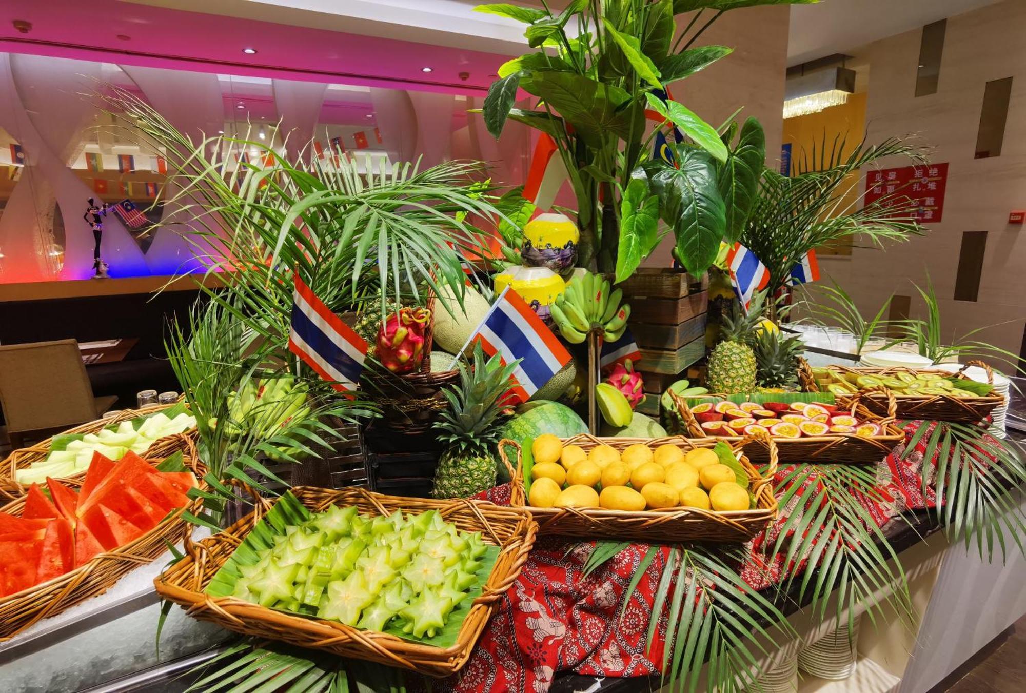 Holiday Inn Taicang City Centre By Ihg Exterior photo